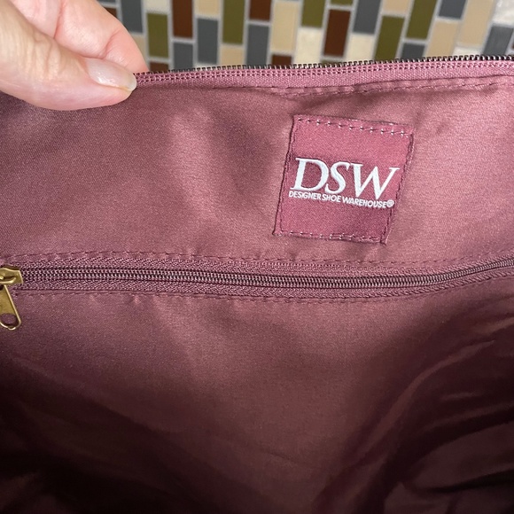 DSW weekender tote bag - Picture 8 of 10